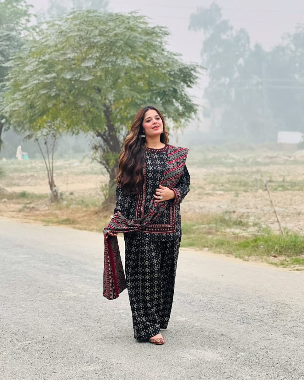 DIGITAL CHUNRI 3PC SUIT WITH FARSI SALWAR