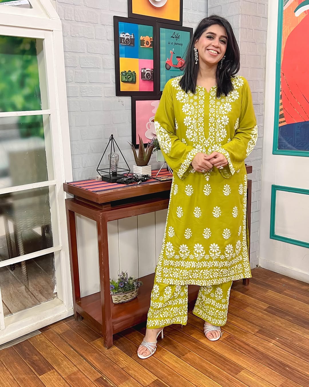 Emily Embossed Print (Foam Print) 2piece