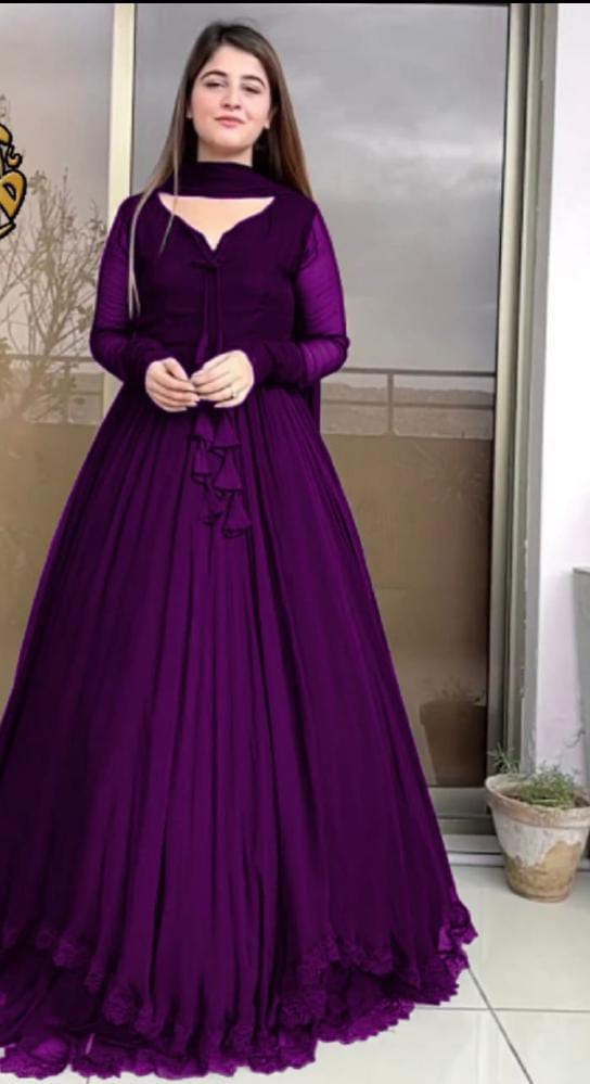 “Jaan-e-Jahan Maxi With 2 Layers