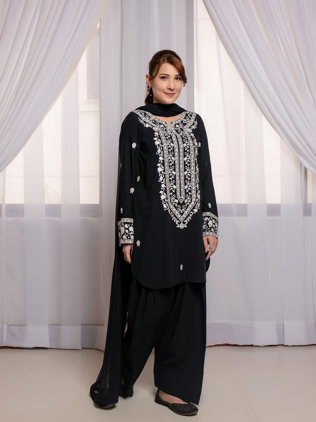 HINA EMBROIDERY WORK 2PC
