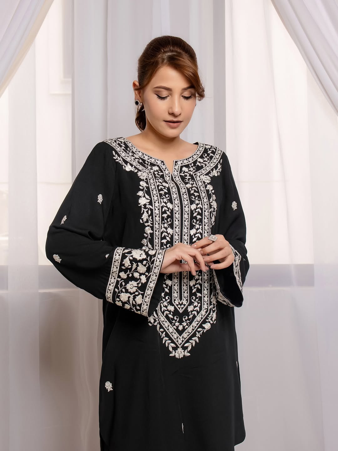 HINA EMBROIDERY WORK 2PC